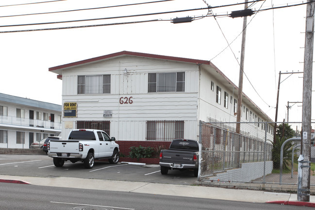 Sun Crest Manor in National City, CA - Foto de edificio - Building Photo