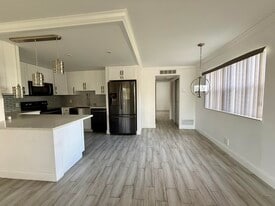 675 Brittany Park in Delray Beach, FL - Building Photo