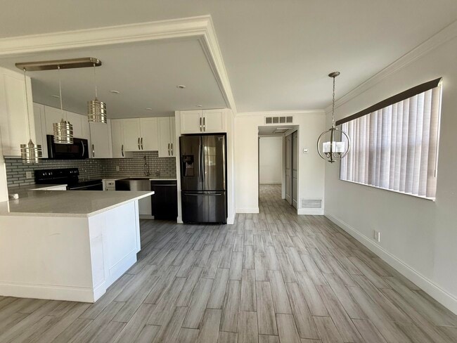 property at 675 Brittany Park