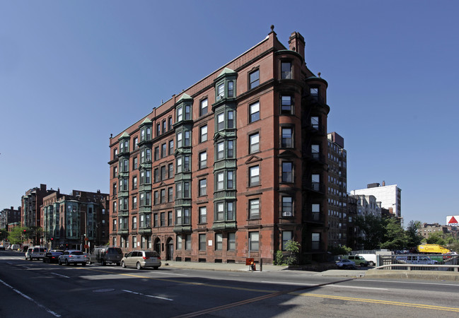 504 Beacon St in Boston, MA - Foto de edificio - Building Photo