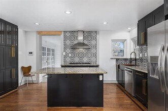 9929 Gooding Dr in Dallas, TX - Building Photo - Building Photo