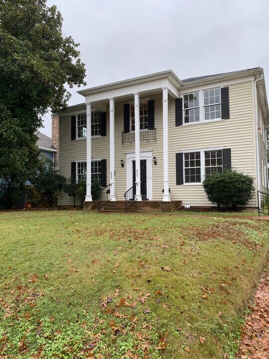 937 Ontario St, Unit Upstairs in Shreveport, LA - Foto de edificio