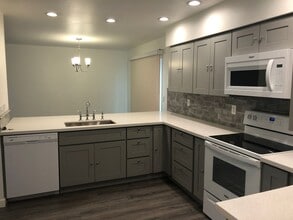 8708 8th Pl NE in Lake Stevens, WA - Building Photo - Building Photo