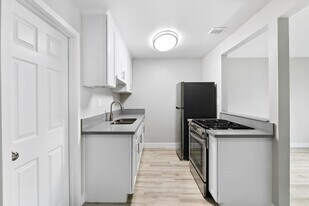 1495 Peterson Ave in Long Beach, CA - Building Photo