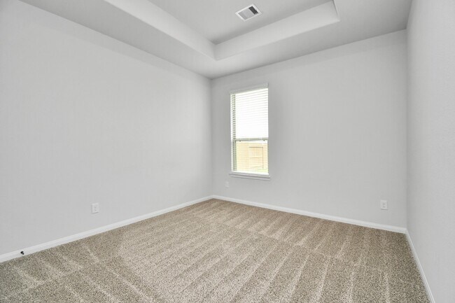 property at 395 Hunter Rnch Wy