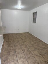954 SW 4th St in Miami, FL - Building Photo - Building Photo