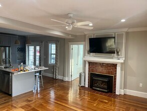 68 Manet Rd in Chestnut Hill, MA - Building Photo - Building Photo