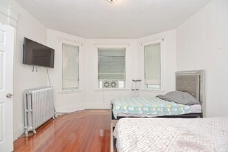 17 Michigan Ave, Unit 2 in Boston, MA - Building Photo - Building Photo