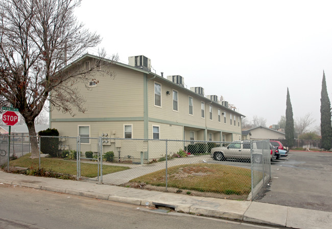 1301 Holm Ave in Modesto, CA - Building Photo - Building Photo