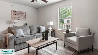 610 Universal Dr in Lyman, SC - Building Photo