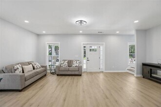 3189 Jackson St in Hapeville, GA - Building Photo - Building Photo