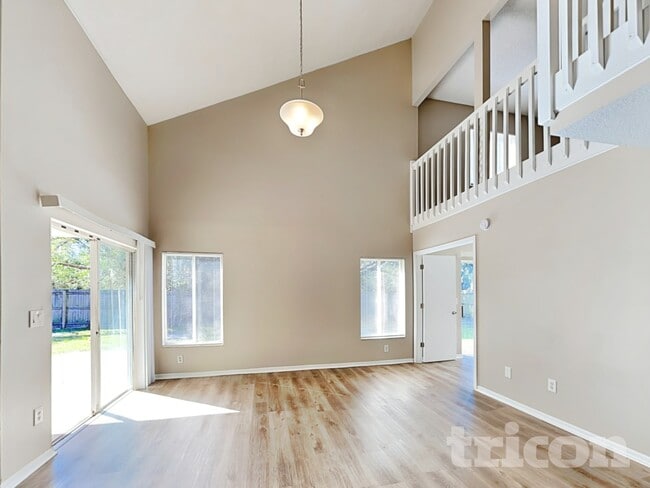 1330 Gangplank Dr in Valrico, FL - Building Photo - Building Photo