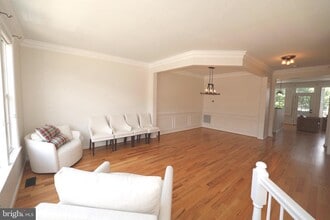 43121 Shadow Terrace in Leesburg, VA - Building Photo - Building Photo