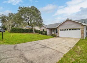 128 Drewson Dr in Crestview, FL - Building Photo