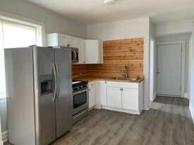 1721 W 65th St in Chicago, IL - Building Photo