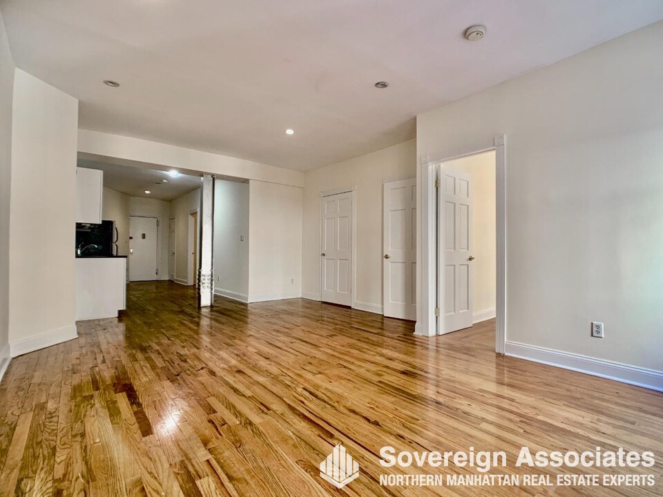 20 Magaw Pl in New York, NY - Building Photo