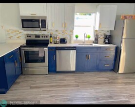 2231 SW 52nd St in Fort Lauderdale, FL - Building Photo - Building Photo