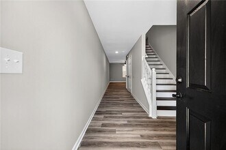 1065 Maple Valley Ct in Union City, GA - Building Photo - Building Photo