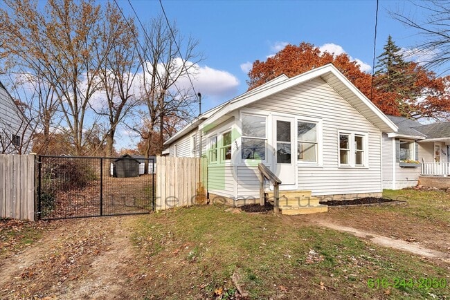 property at 1535 Mason St NE