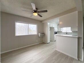 8622 5th St in Downey, CA - Building Photo - Building Photo