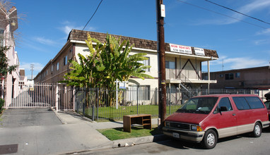 12023 Runnymede St in North Hollywood, CA - Building Photo - Building Photo