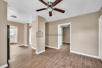 2909 Chipco St in Tampa, FL - Building Photo - Building Photo