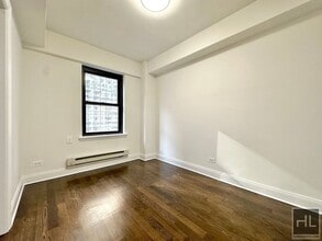 EAST 57 STREET in New York, NY - Foto de edificio - Building Photo