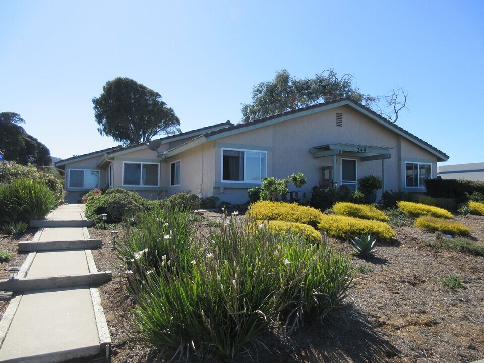 249 Butte Dr in Los Osos, CA - Building Photo