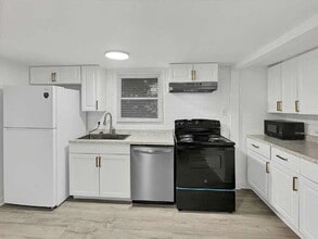 2006 Texas Ave in Savannah, GA - Building Photo - Building Photo