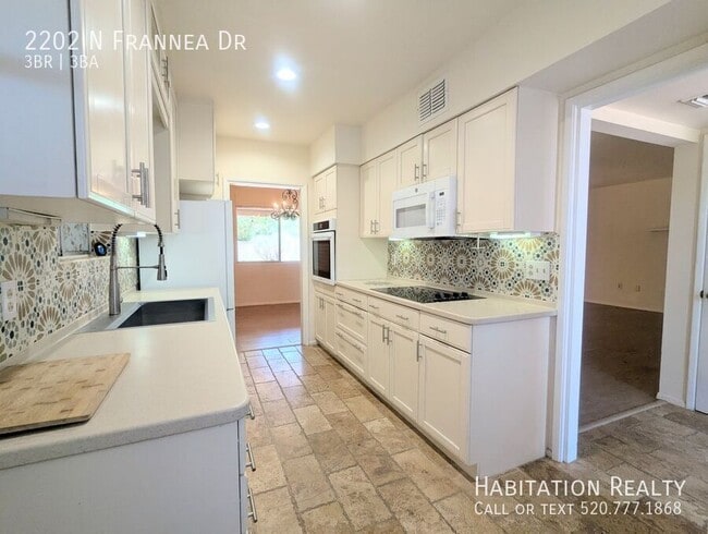2202 N Frannea Dr in Tucson, AZ - Building Photo - Building Photo