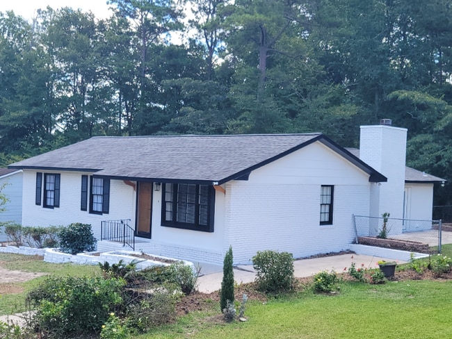property at 3579 Kingsview Dr
