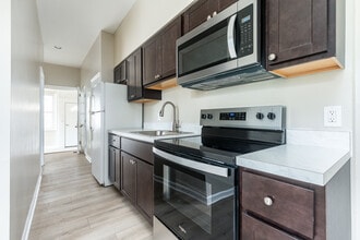 4819 Old York Rd, Unit A1 in Philadelphia, PA - Foto de edificio - Building Photo