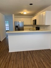 73 Hickory Oak Dr in Spring, TX - Building Photo - Building Photo