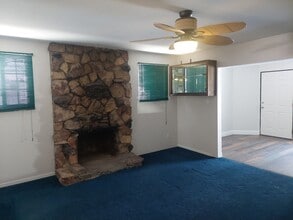 1143 Lodi Ave in South Lake Tahoe, CA - Building Photo - Building Photo