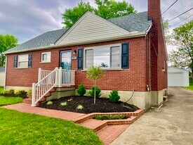 3893 Mantell Ave in Cincinnati, OH - Building Photo