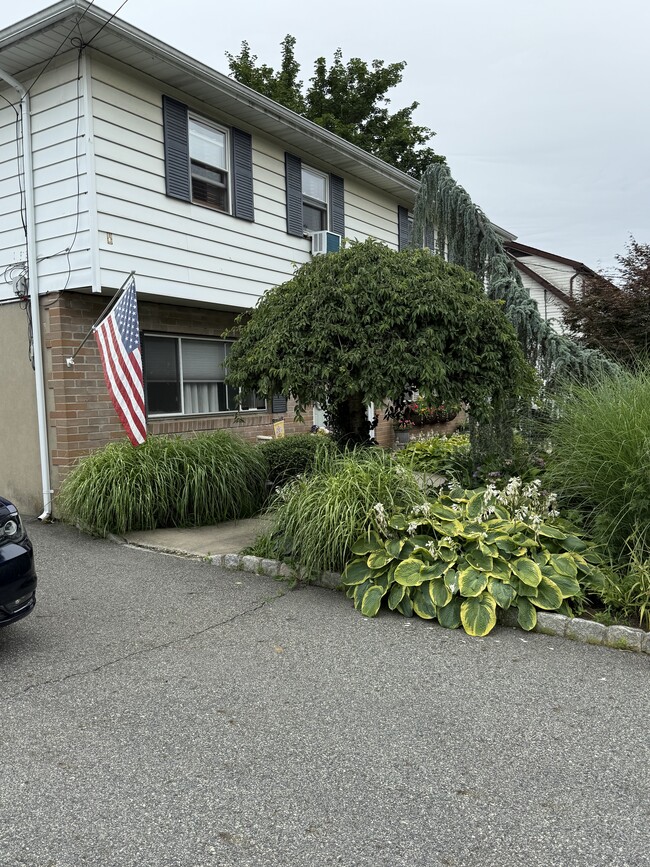 151 Greenwood Ave, Unit 151A Greenwood Ave in Haskell, NJ - Building Photo - Building Photo