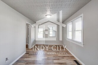 4109 Rockville Rd in Indianapolis, IN - Building Photo - Building Photo