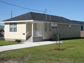 721 16th St in Gretna, LA - Building Photo