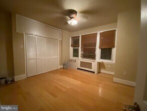 6014 W Oxford St in Philadelphia, PA - Building Photo - Building Photo