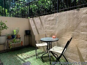 28 Queensberry St in Boston, MA - Building Photo - Building Photo