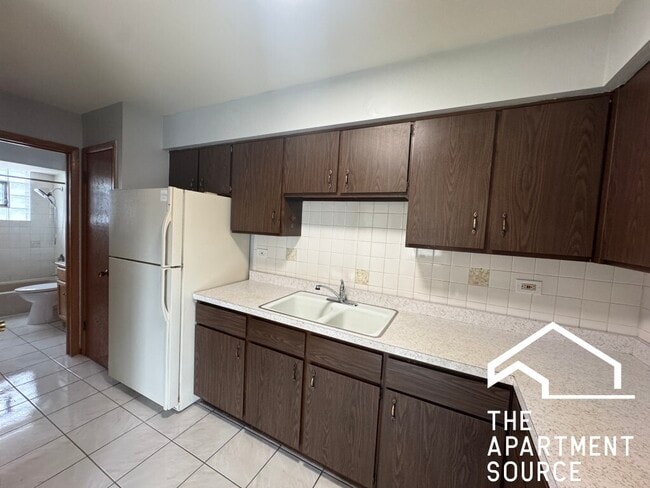 8545 W Arnold St in River Grove, IL - Building Photo - Building Photo