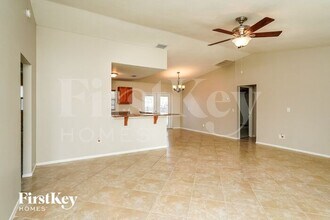 4104 SW 7th Ave in Cape Coral, FL - Foto de edificio - Building Photo