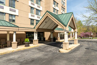 Chestnut Ridge Senior Residences in Chester, PA - Foto de edificio - Building Photo