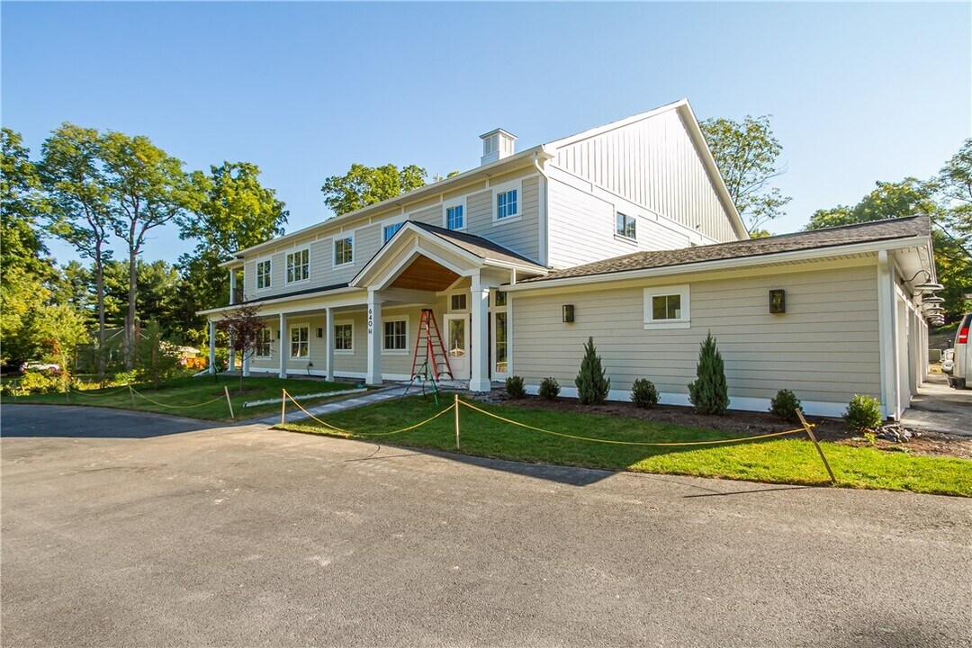 640 Jefferson Ave in Fairport, NY - Building Photo