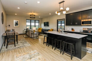 Fairway Apartments in Altoona, WI - Building Photo