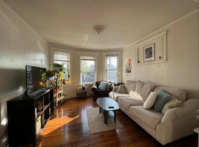225 Summer St, Unit 2L in Somerville, MA - Foto de edificio - Building Photo