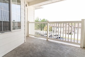 Haven Pointe Apartments in West Haven, UT - Foto de edificio - Building Photo