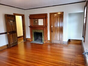 340 Highland St, Unit 338 2nd in Worcester, MA - Building Photo - Building Photo