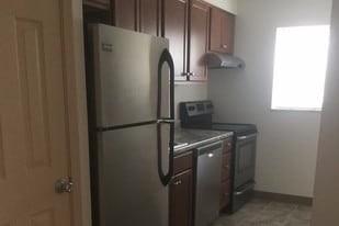 2656 Center St, Unit 2656 Center Street