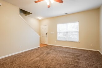 3629 Pinkham Way in Raleigh, NC - Foto de edificio - Building Photo